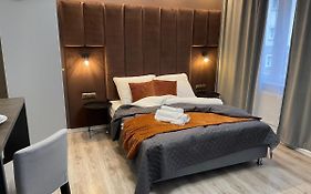 DK Premium przy Parku Centralnym